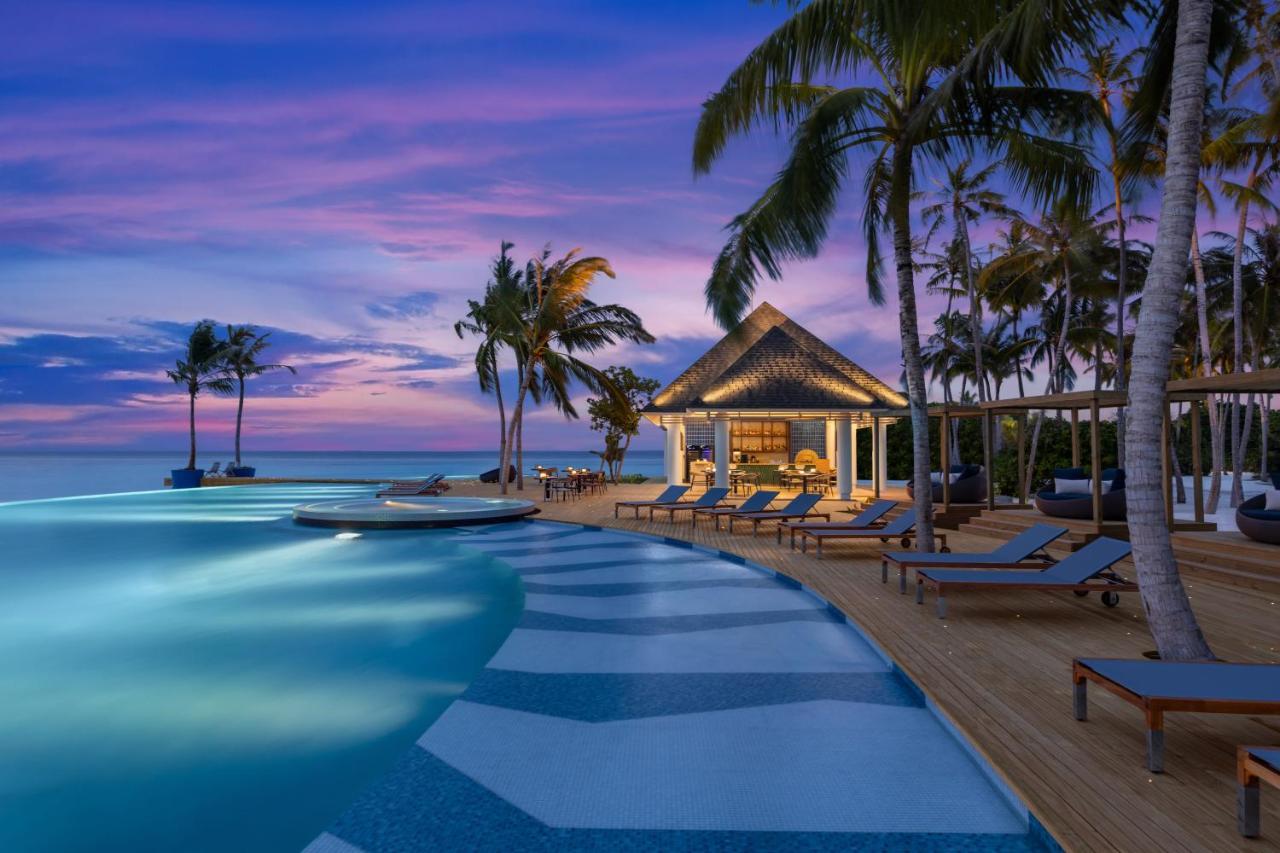 Avani Plus Fares Maldives Resort - 50 Percent Off On Seaplane Transfer For Minimum Stay Of 3 Nights And More For Stays Until 31 October 2025 Kendhoo المظهر الخارجي الصورة