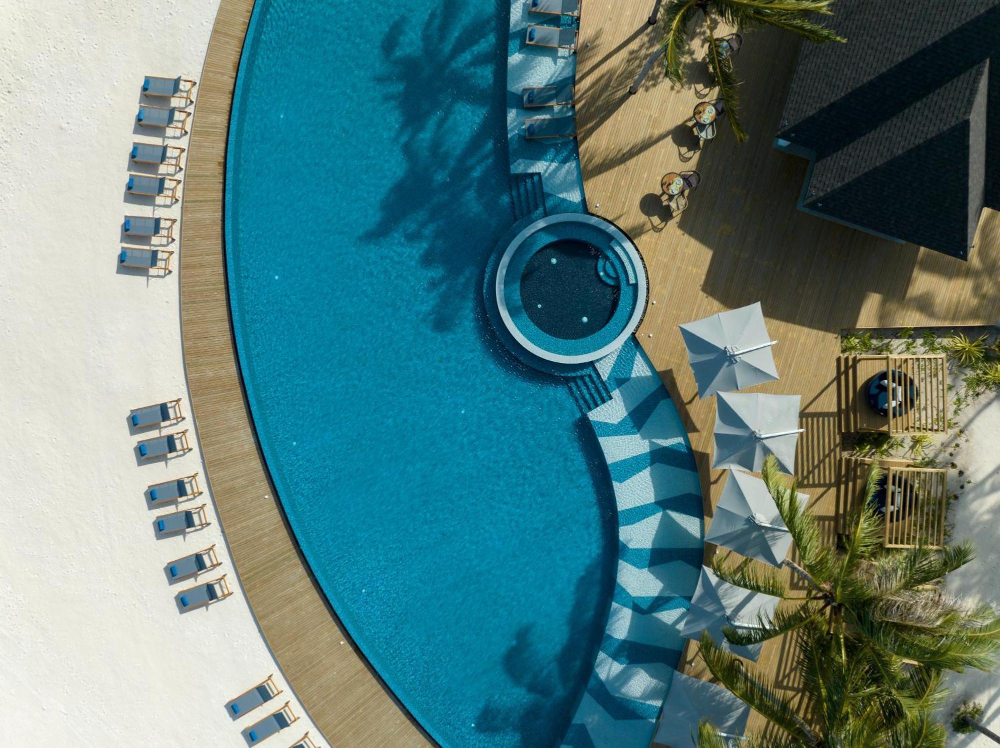 Avani Plus Fares Maldives Resort - 50 Percent Off On Seaplane Transfer For Minimum Stay Of 3 Nights And More For Stays Until 31 October 2025 Kendhoo المظهر الخارجي الصورة
